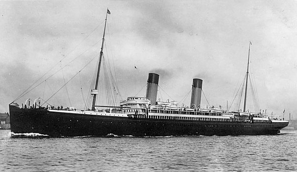 Picture of an ocean liner at sea.